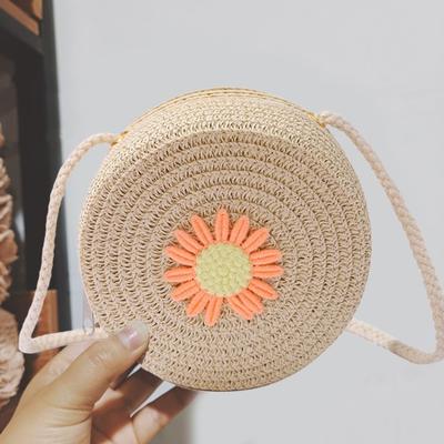 Children Shoulder Bag Straw Woven Flower Decor Pastoral Style Crossbody Bag Zipper Closure Adjustable Strap Sling Bag for Daily Party Work Dating