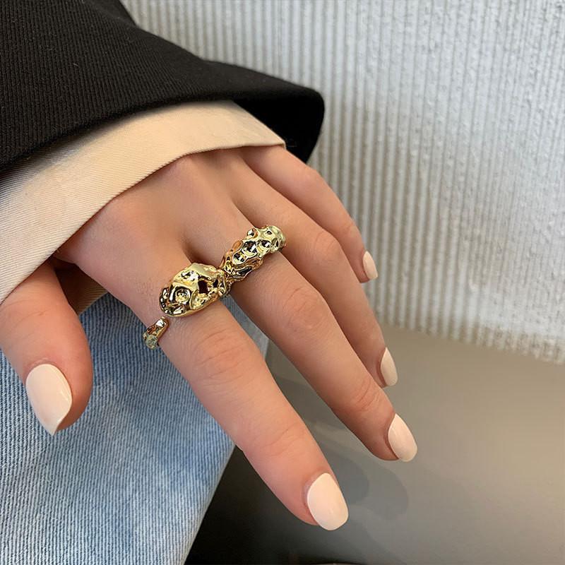 Elegant Korean Style Geometric Hollow Design Ring For Women Perfect For Fashion Enthusiasts