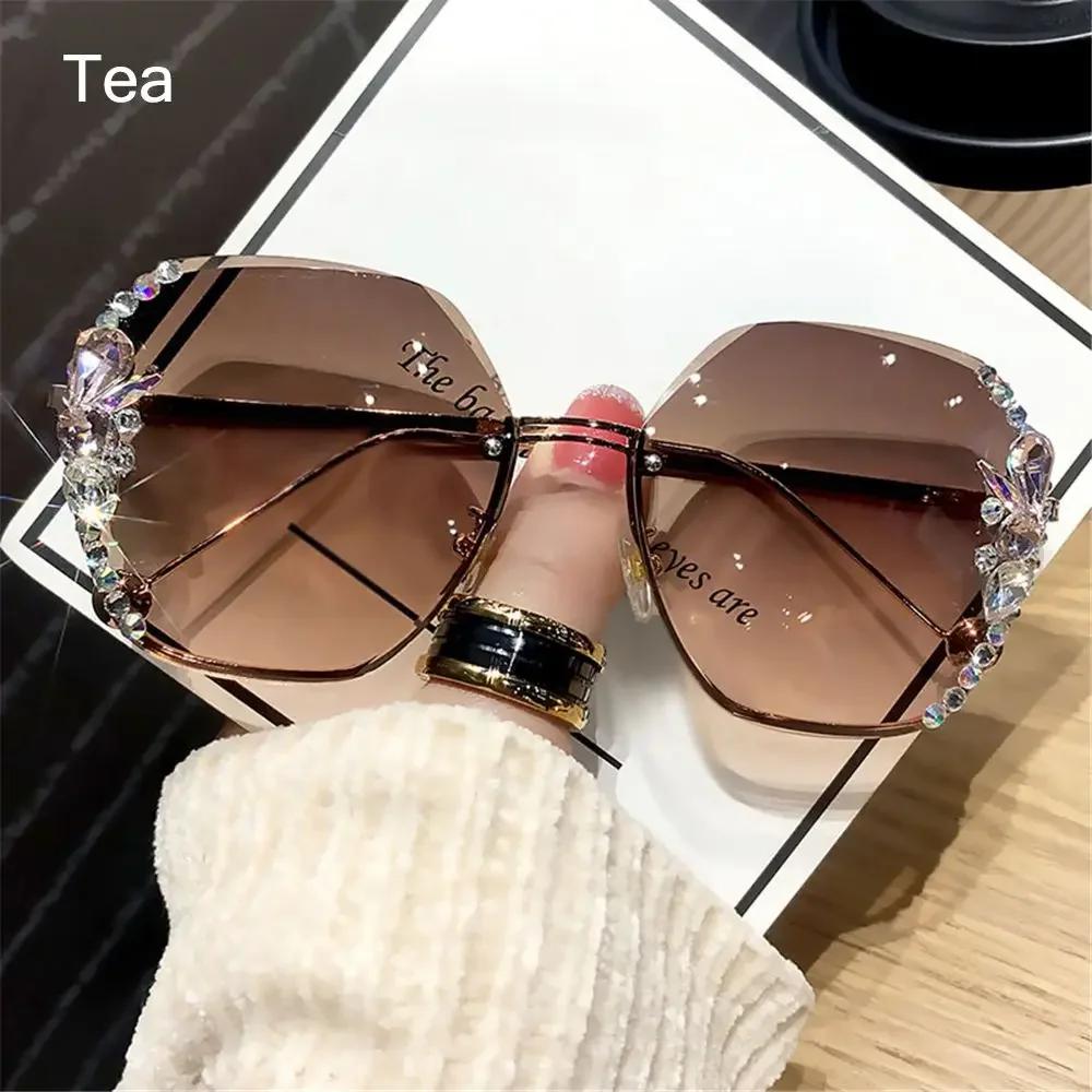 Women's Sunglasses Luxury Brand Designer Vintage Rimless Rhinestone Sunglasses Gradient Sun Glasses for Women Fashion 2024