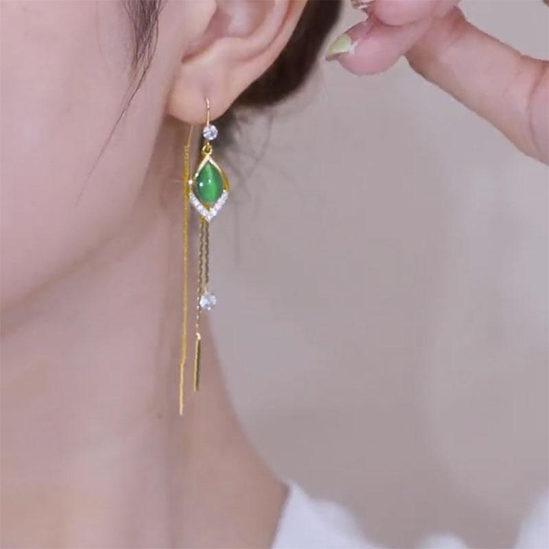 Green New Trendy Long Diamond Tassel Earrings, Light Luxury Earrings, Versatile and Lightweight