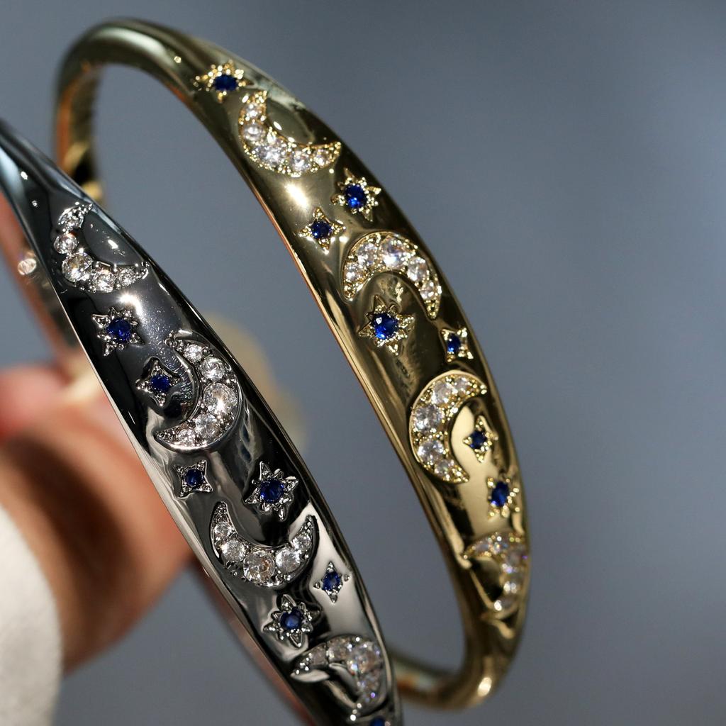 2026 Court Style Retro Design Feeling Stacked Bracelet, High Quality Zircon Gold-plated Star Moon Bracelet