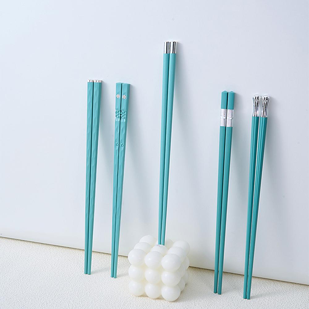 5Pairs High Quality Japanese Non-Slip Chopsticks Korean Hotel Restaurant Portable Healthy Food Stick Sushi Kitchen Chopsticks