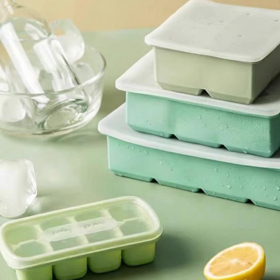 Silicone Ice Cube Tray with Lid 4/6/8 Cavities Easy Release Summer Refrigerator Cocktail Whiskey Ice Maker Press Mold Kitchen Supplies
