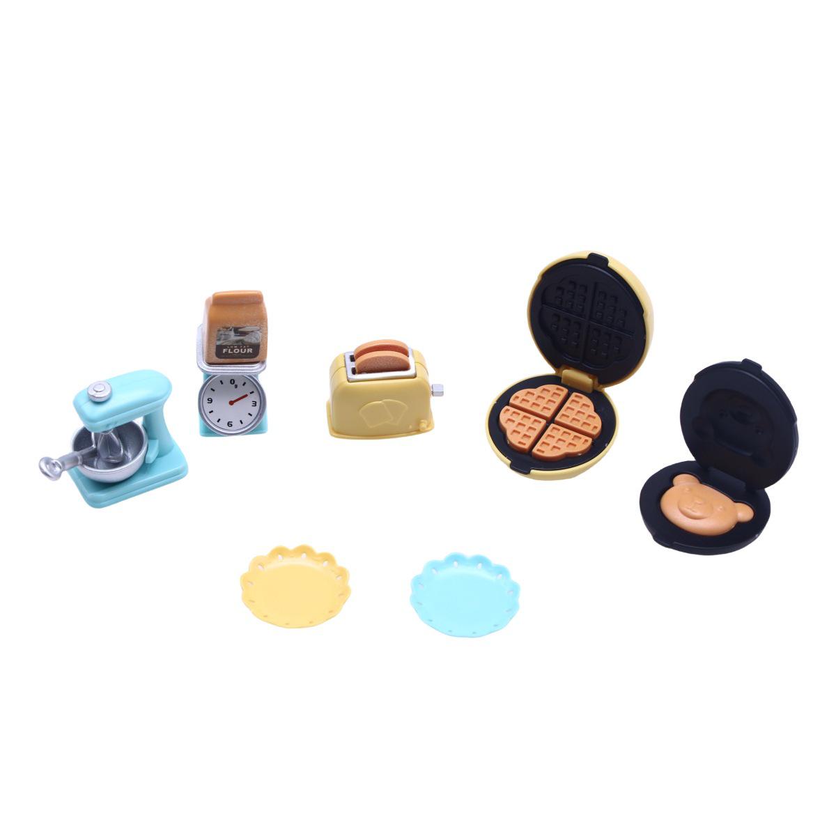 Mini Dollhouse Kitchen Set: Egg Beater & Waffle Oven Model for Play