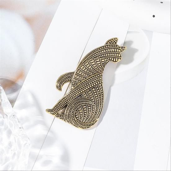 Brooch Pin Cat Shape Retro Style Distressed Badge Wear-Resistant Rust-Proof Suit Lapel Badge Clothing Decoration