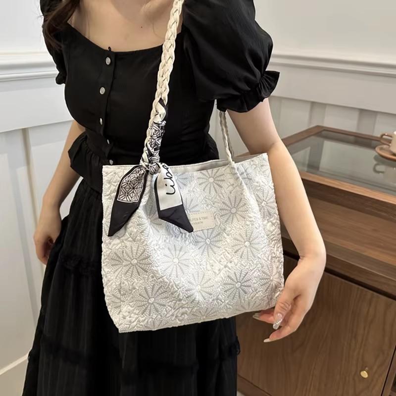 Fashion Embroidery Flower Shoulder Bag Women Large Capacity Ribbon Decoration Handle Bag Casual Commuter Shopping Tote Bag