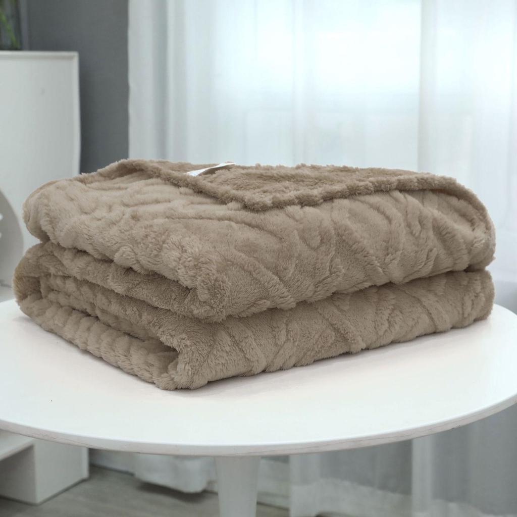 Autumn and Winter New High-gram Single-layer Double-sided Jacquard Tafu Fleece Shu Cotton Fleece Multi-functional Blankets