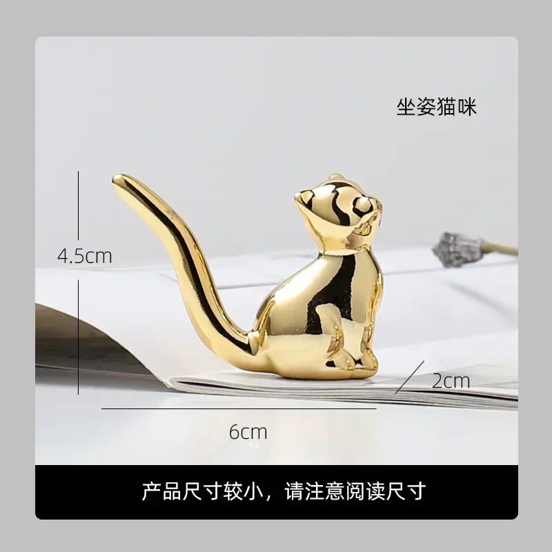 MOONBIFFY Small Gold Electroplate Ceramic Animal Figurines Swan Alpaca Dog Cat Rabbit Fox Deer Porcelain Home Desk Decoration