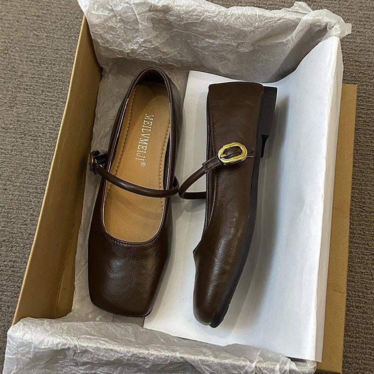 

Flat bottom soft bottom round head shallow mouth Mary Jane single shoes women s 2025 spring new commuter versatile small leather shoes evening s 40 коричневый