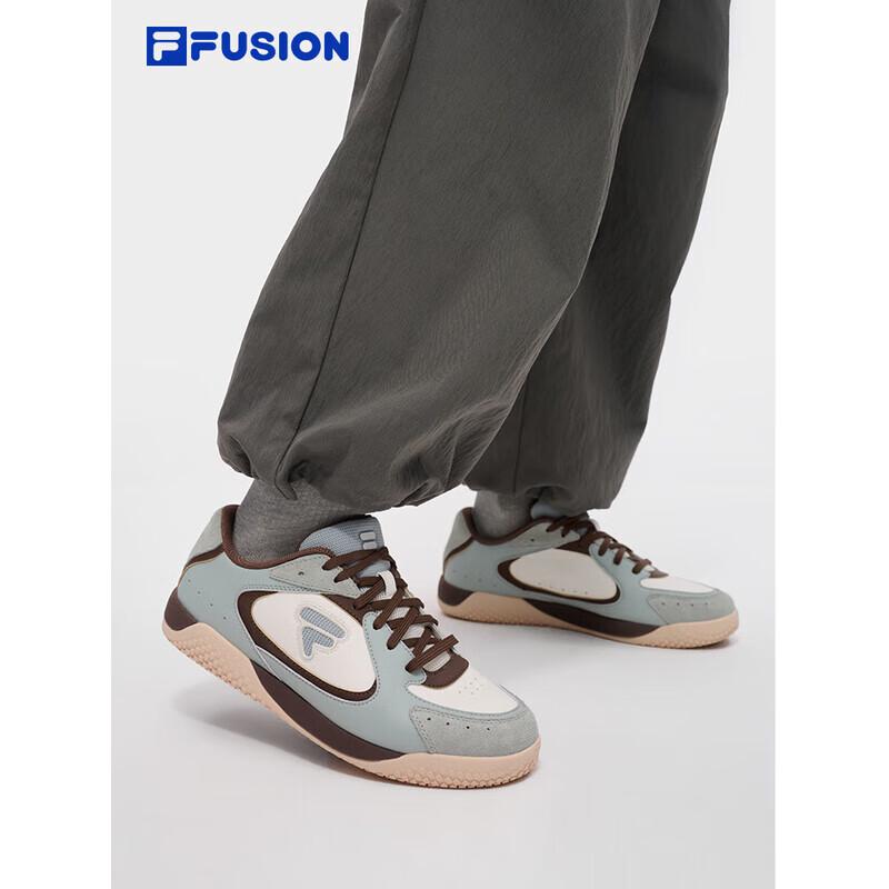 

FILA FUSION Women s Winged German Trainer Shoes 36.5