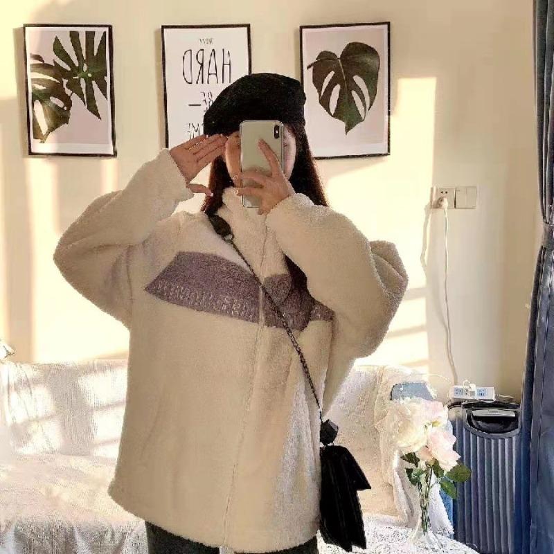 

Куртка из искусственной овечьей шерсти для женщин на весну, осень и зиму, новый стиль, сращивание плюс утолщение из бархата, свободный и нежный, корейский стиль, ленивый стиль 2XL