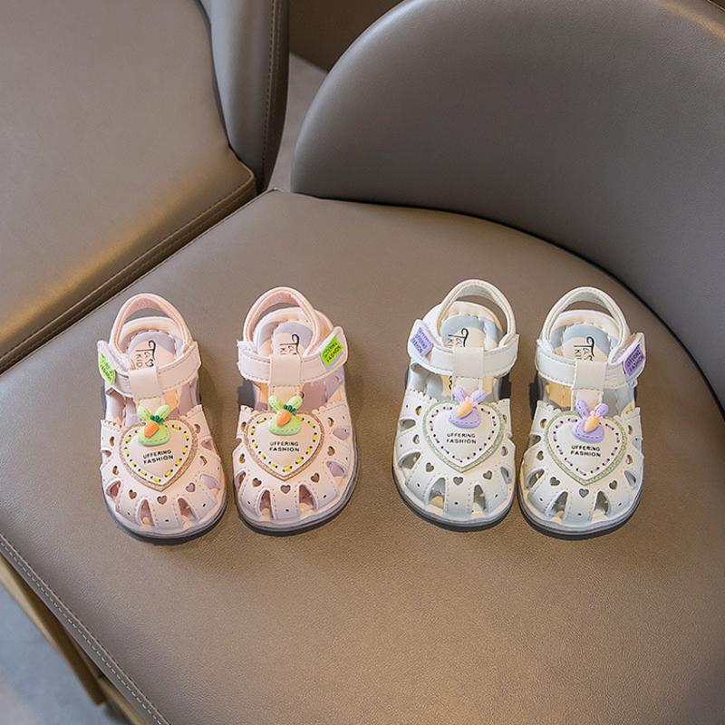 Girls' Bag Sandals 2024 Summer New Children's Love Breathable Sandals Prewalker Children's Cartoon Beach Shoes Newborn Baby Girl