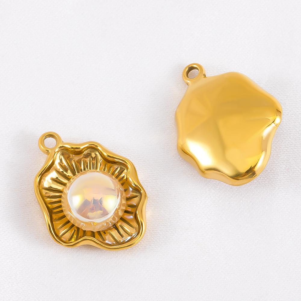 

2pcs 304 Stainless Steel Scallop Shell Pendant With Faux Pearl Accent For DIY Necklace Earrings Finding Elegance Jewelry Supply 2pcs