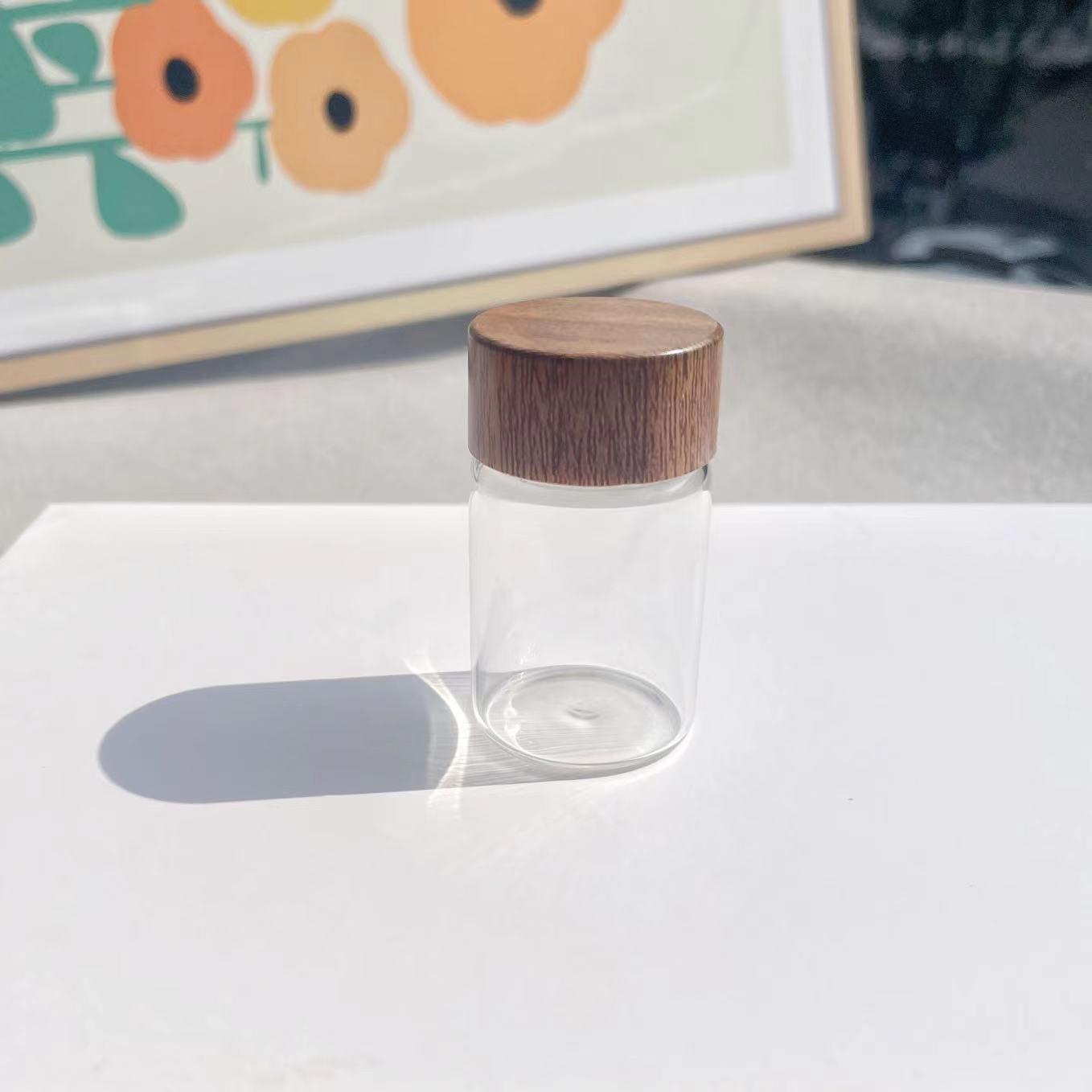 

Бутылка для хранения золотых бобов и киновари в виде пуповины и волос плода 20ml прозрачный