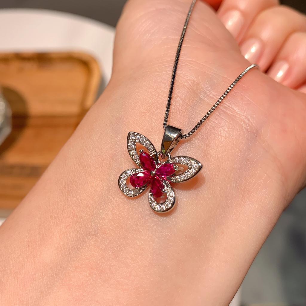 Czerwony Korund Trzyczęściowy Zestaw Bransoletka Naszyjnik Pierścionek Kolczyki Biżuteria Ślubna Trzyczęściowy Zestaw