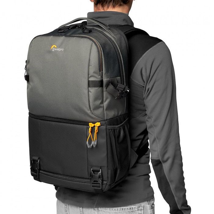 Sac À Dos - Lowepro - Fastpack BP 250 AW III - Gris - Compartiment Pour 3 Objectifs - Housse De Pluie Incluse