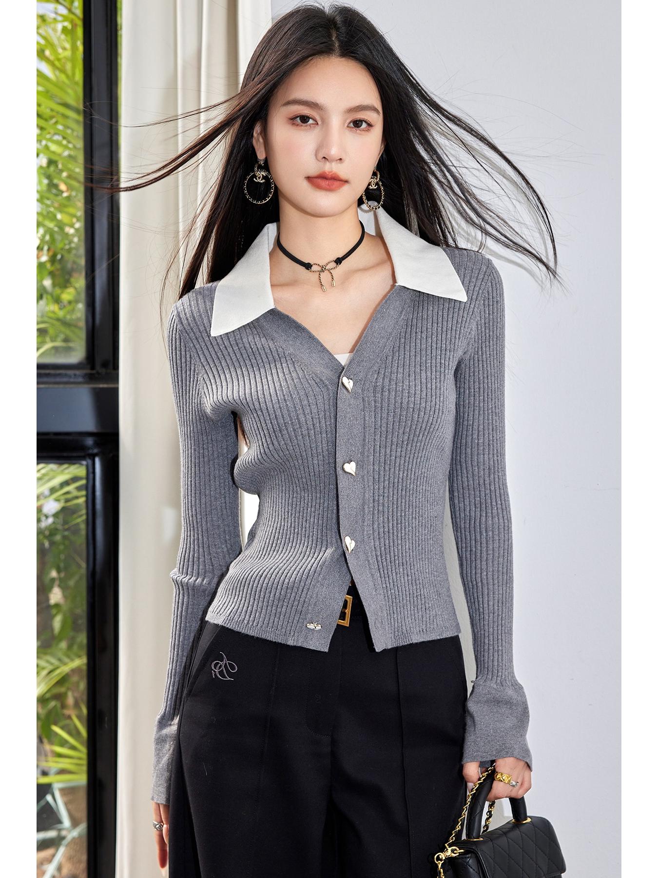 

Women s Blue Slim Fit Heart Knit Sweater - Fashionable Commute Top Medium