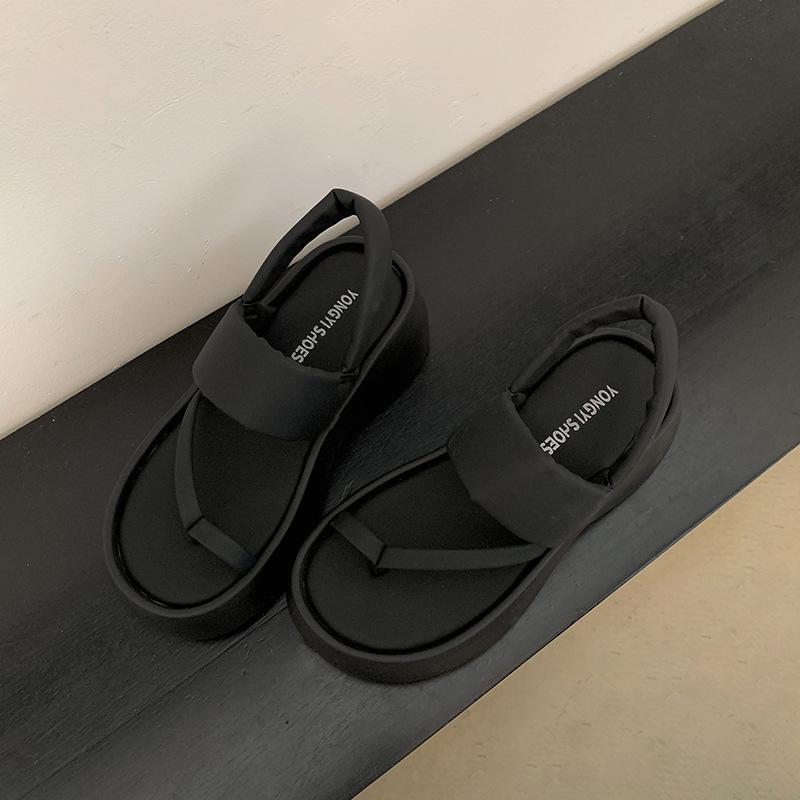 South In the South Black Small Man Platform Sandals Women's 2025 New Summer Wear Premium Cool Slippers