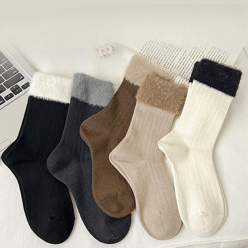 In Autumn and Winter, Warm Mink Fur Pile Socks for Women, Mid-calf Socks for Slimming, Sweet and Cute Wool, Soft and Warm High-waisted Socks