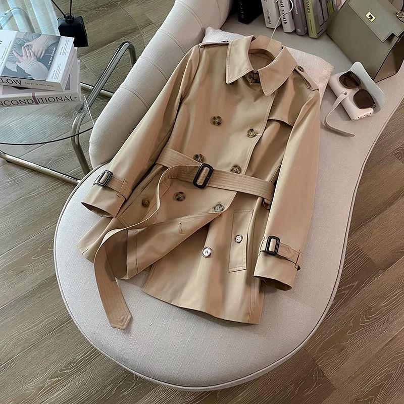 

Короткий плащ-тренч женский 2025 Осень и Зима Новое поступление Нарядный Приталенный Британский стиль Модный Повседневный Легко сочетающийся Плащ Khaki short M 47.50 kg-54.00 kg