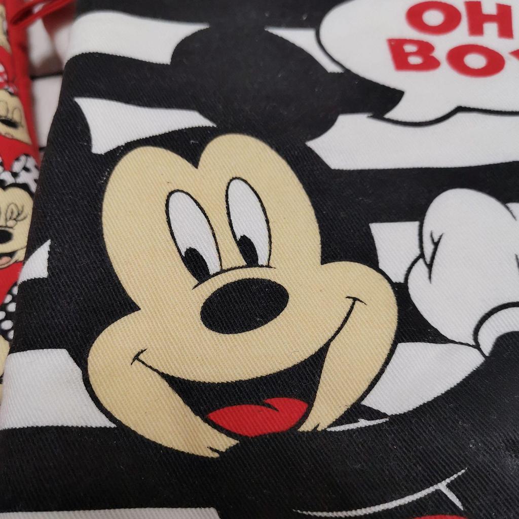 Minnie & Mickey Mouse Cartoon Heat-Resistant Gloves for Kitchen Baking and Microwave Use