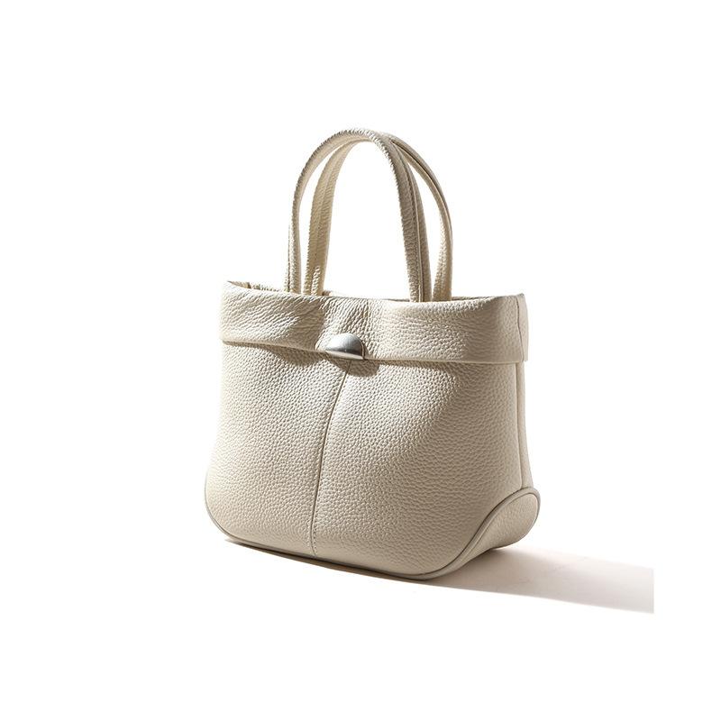 

Leather women s bags 2025 new fashion trend women s bags large-capacity handbags niche simple design dumpling bags