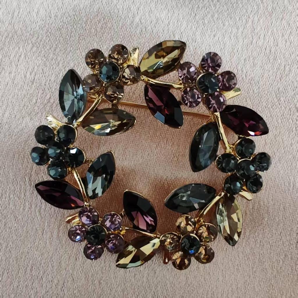 Barokk Retro Brosje: Elegant high-end corsage og smykketilbehør