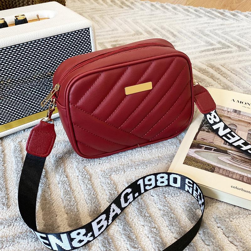 New Arrival Fashion Women's Small Crossbody Bag PU Leather Messenger Bag Zipper Handbag Purse Summer Travel Bag for Female