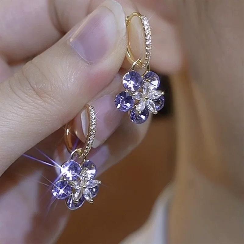 Minimalist Super Sparkling Flower Versatile Fashionable Earrings