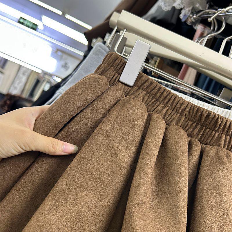 Korean Style Faux Suede Women's Fluffy Slimming Half-Skirt for Autumn/Winter