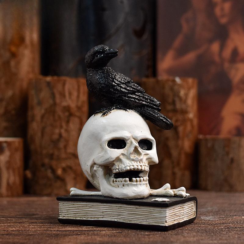 Halloween Skull Set Decoration for Home Courtyard Design A White Skull Decoration with A Terrifying Atmosphere