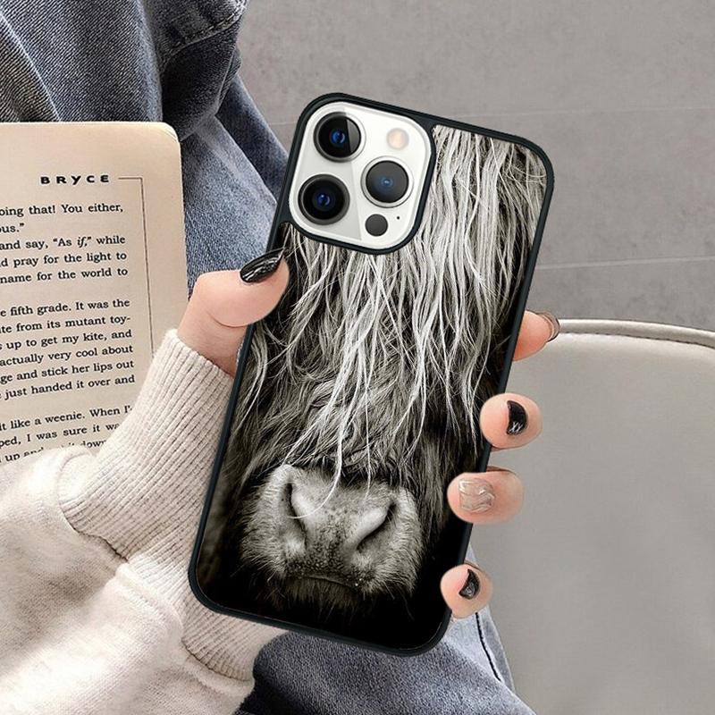 Cute Highland Cow Phone Case for iPhone 17 Air 16 16e 15 Plus for Apple 13 11 12 14 Pro Max Cover coque Shell
