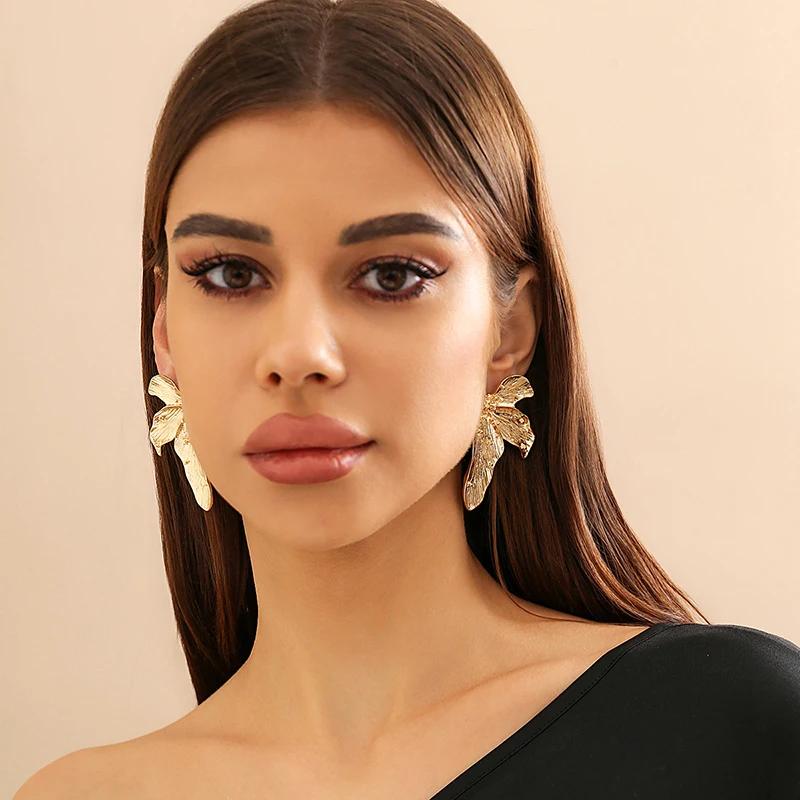 Exaggerated Geometric Leaf Puncture Stud Earrings for Women Fashion Jewelry Cute Accessories