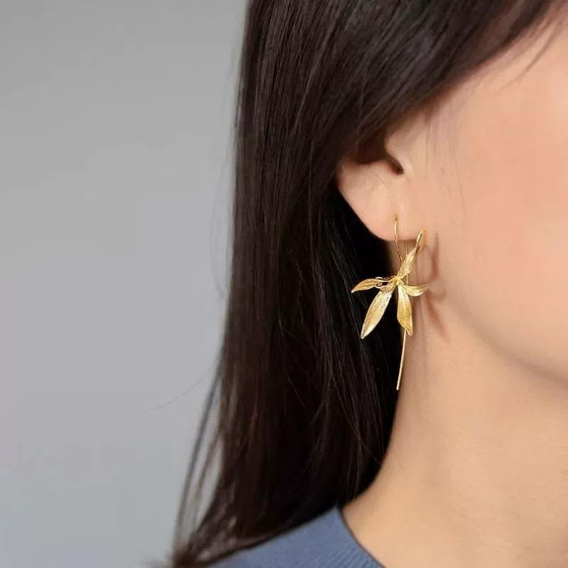 New Vintage Iris Flower High-end Drop Earrings Hook for Women Girls New Fashion Trendy Jewelry Party Wedding Charm Earrings Gift