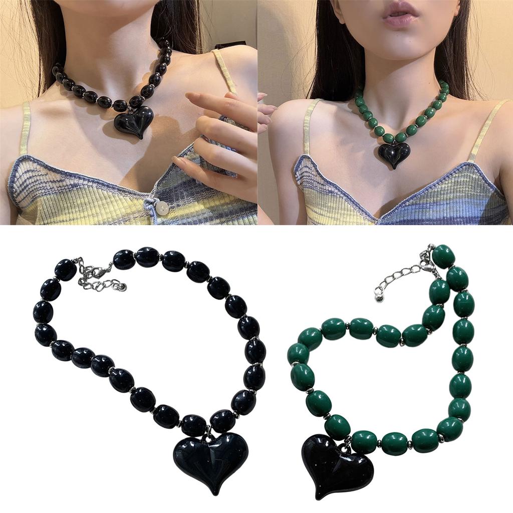 Resin Beaded Necklace with Heart Pendant Adjustable Length Choker Stylish Hip Hop Neckchain for Fashionable Women