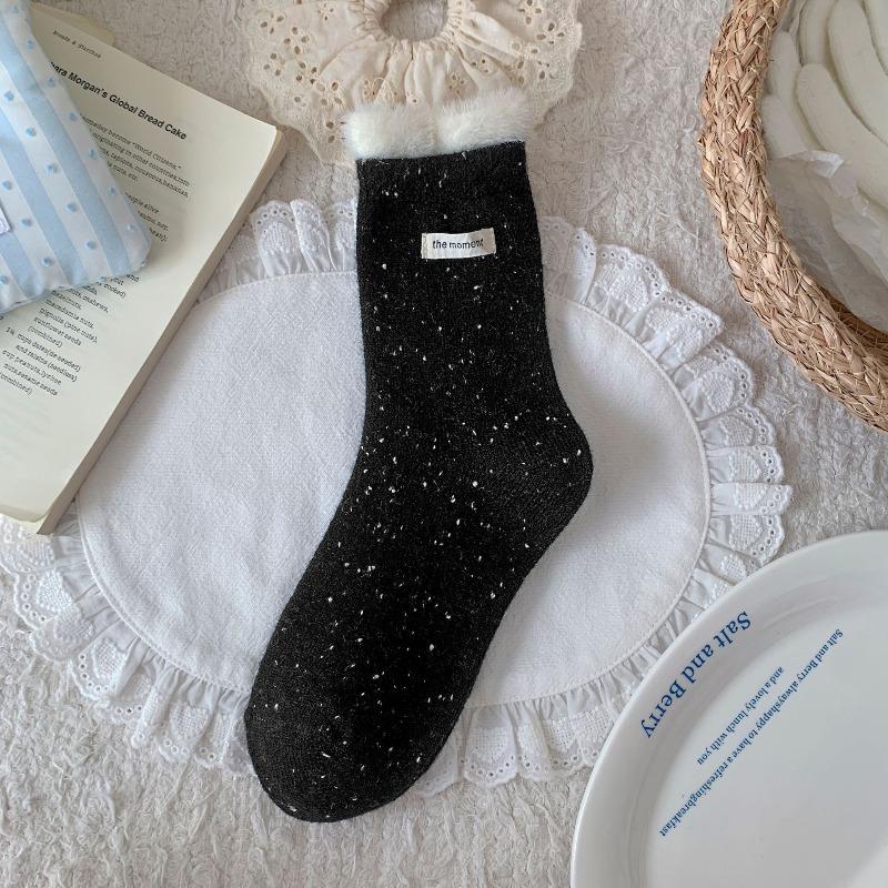 Dot Yarn Wool Socks for Women's Autumn and Winter, Letter Fabric Label Mid-calf Socks, Warm and Thickened Plush Pile Socks