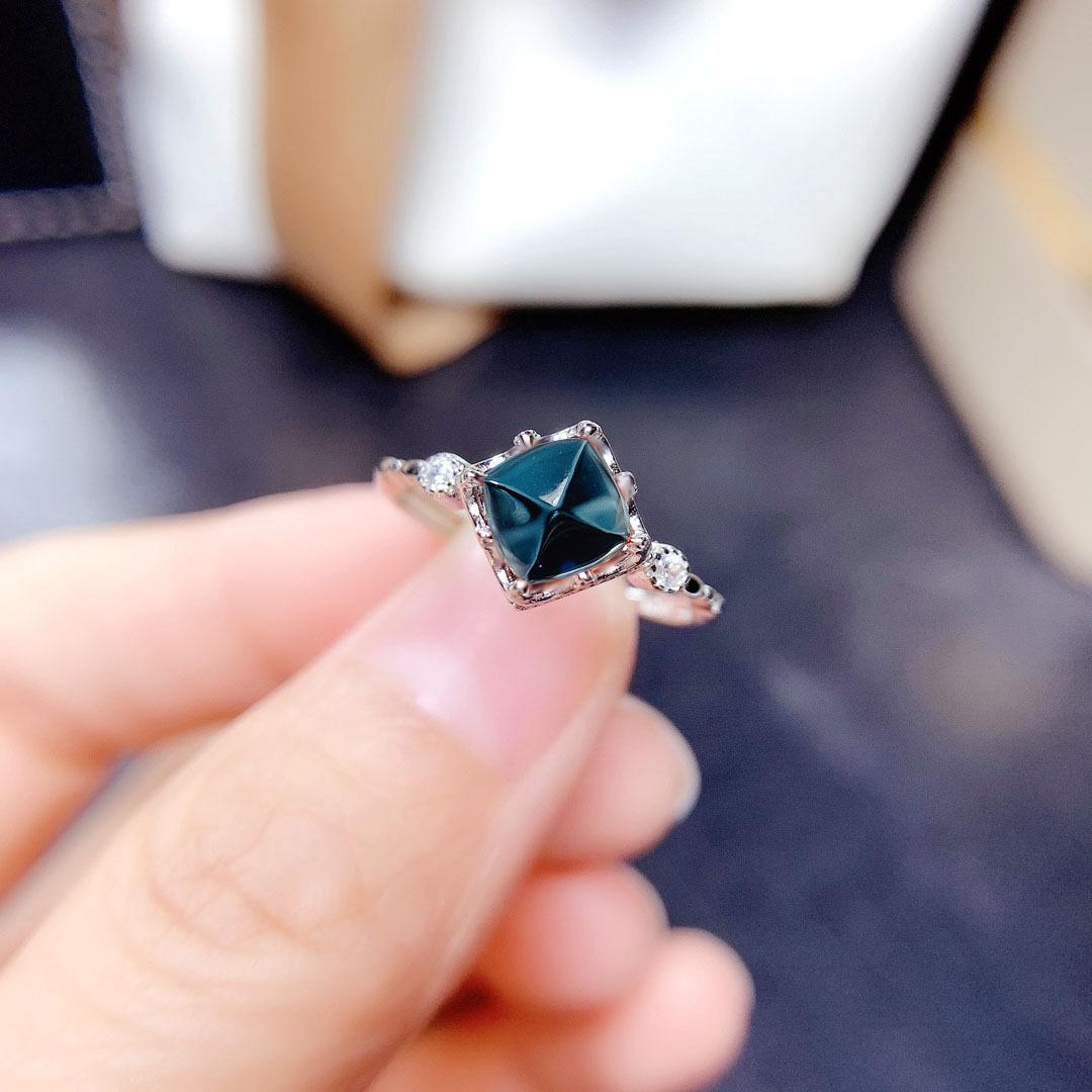 

Imitation Natural Fanta Red Square Ring Femininity Orange Yellow Sugar Tower Cut Sapphire Jewelry opening adjustable