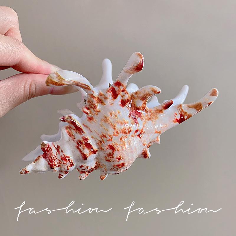 Seashell Claw Hair Clip: Summer Beach Style Ocean Accessory