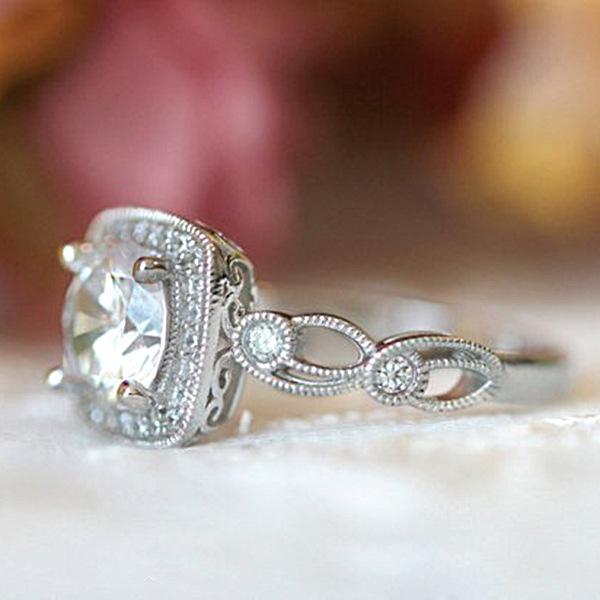 Ball Flower Vine Gorgeous Chinese Style Female Imitation Diamond Ring Marriage Proposal Group Inlaid Square Stone Carat Ring