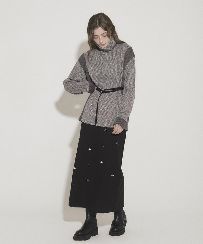 Eoboneoseu Studded Maxi Skirt [Black]