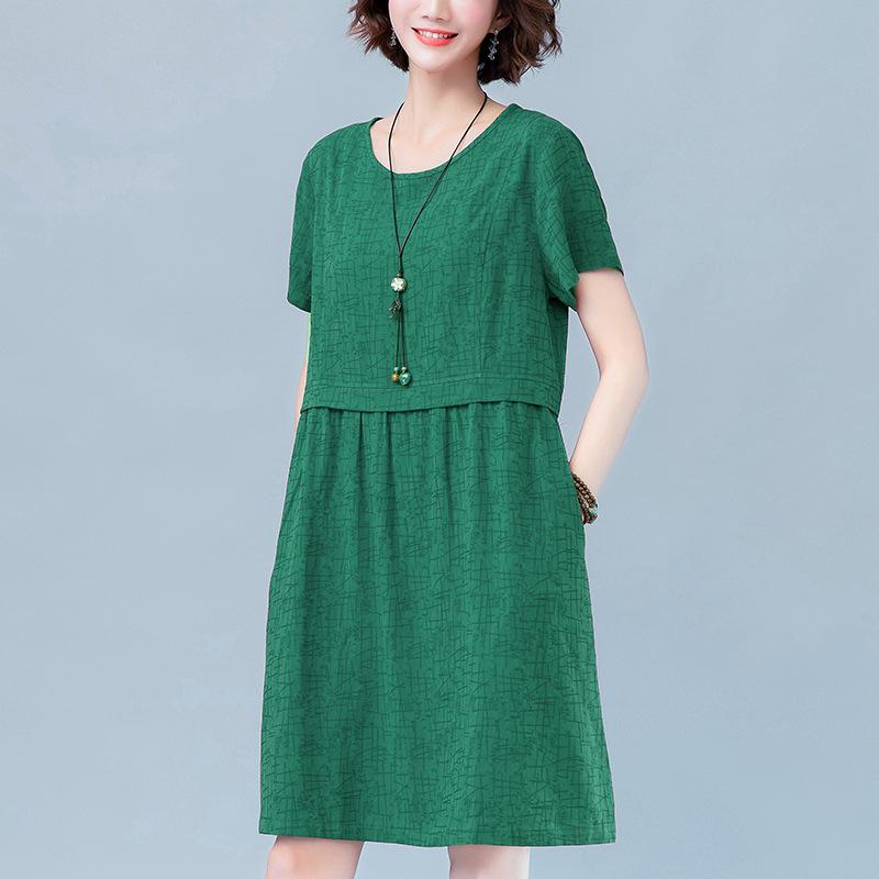 2025 Women's Summer Slimming Plus-Size Loose Fit Straight Dress for Middle-Aged Women