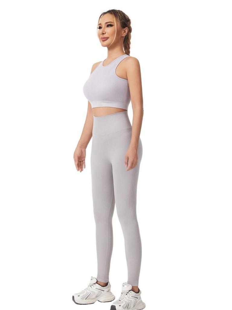 Maßgeschneidertes Europäisches & Amerikanisches Damen-Yogaset: Stoßfester, schnell trocknender Sport-BH & rückenfreies Top für Laufen & Fitness