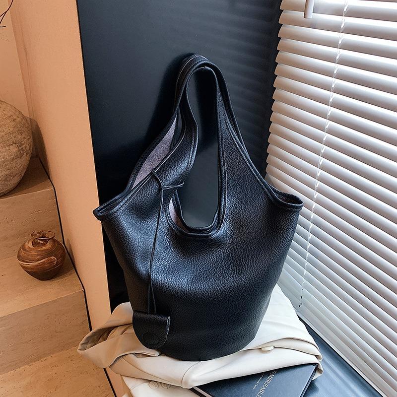 Premium Bag Women's New Trendy Fashion Versatile Shoulder Bag Texture Niche Bucket Bag