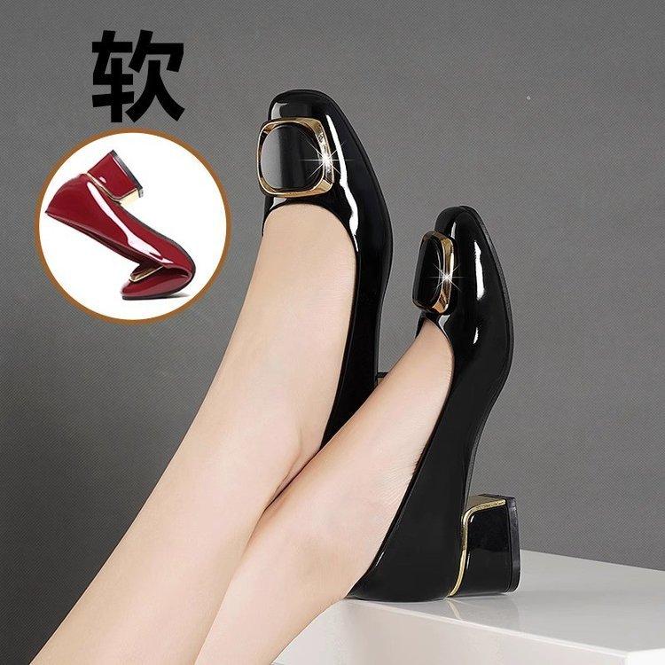 Soft-soled Women's Single Shoes Autumn New Non-slip Shallow Mouth Versatile Doudou Work Shoes Women's Medium Heel Thick Heel Small Leather Shoes