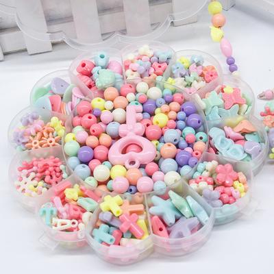 Kinder DIY Handgemachtes Perlenspielzeug mit Zubehör und Blumenförmiger Aufbewahrungsbox Set Pädagogisches Spielzeug für Kinder Mädchen Geschenk