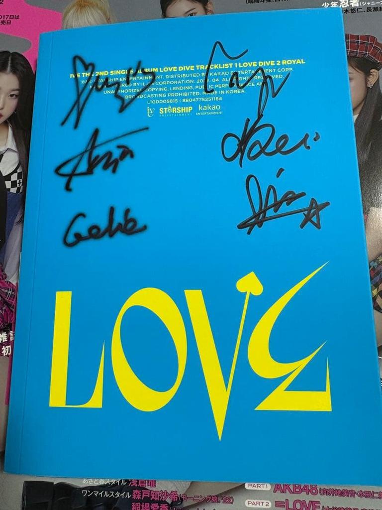 [USED] IVE autographed album, not for sale, price reduction available