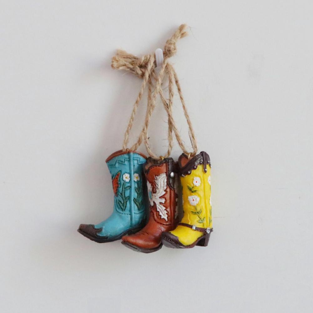 

3pcs Christmas Decorations Resin Cowboy Boots Small Figurine Xmas Tree Hanging Ornaments American Style Home Decor New Year Gift