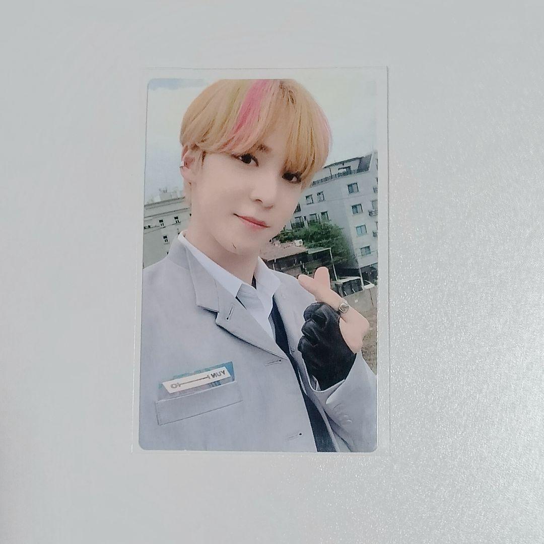 Used ATEEZ Yunho FEVER Part.1 Name Tag Photocard