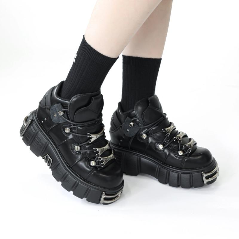 Fashion New 2025 Brand Punk Style Women Shoes Lace-up Heel Height 6CM Platform Shoes Woman Rock Boots Metal Decor Woman Sneakers