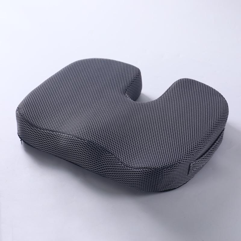 Andningsbar sittdyna i memoryskum för svanskotan för kontorsstol eller pall